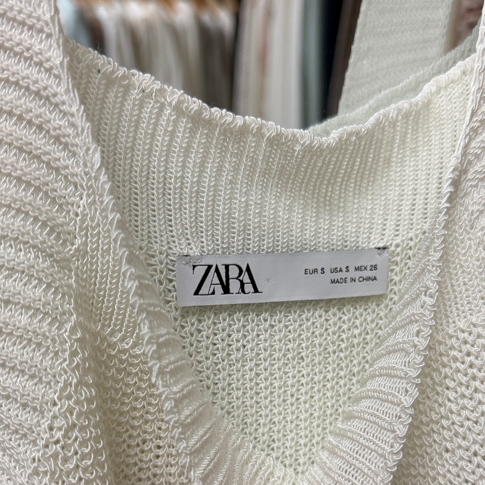 Zara Too - Picture 2 of 3